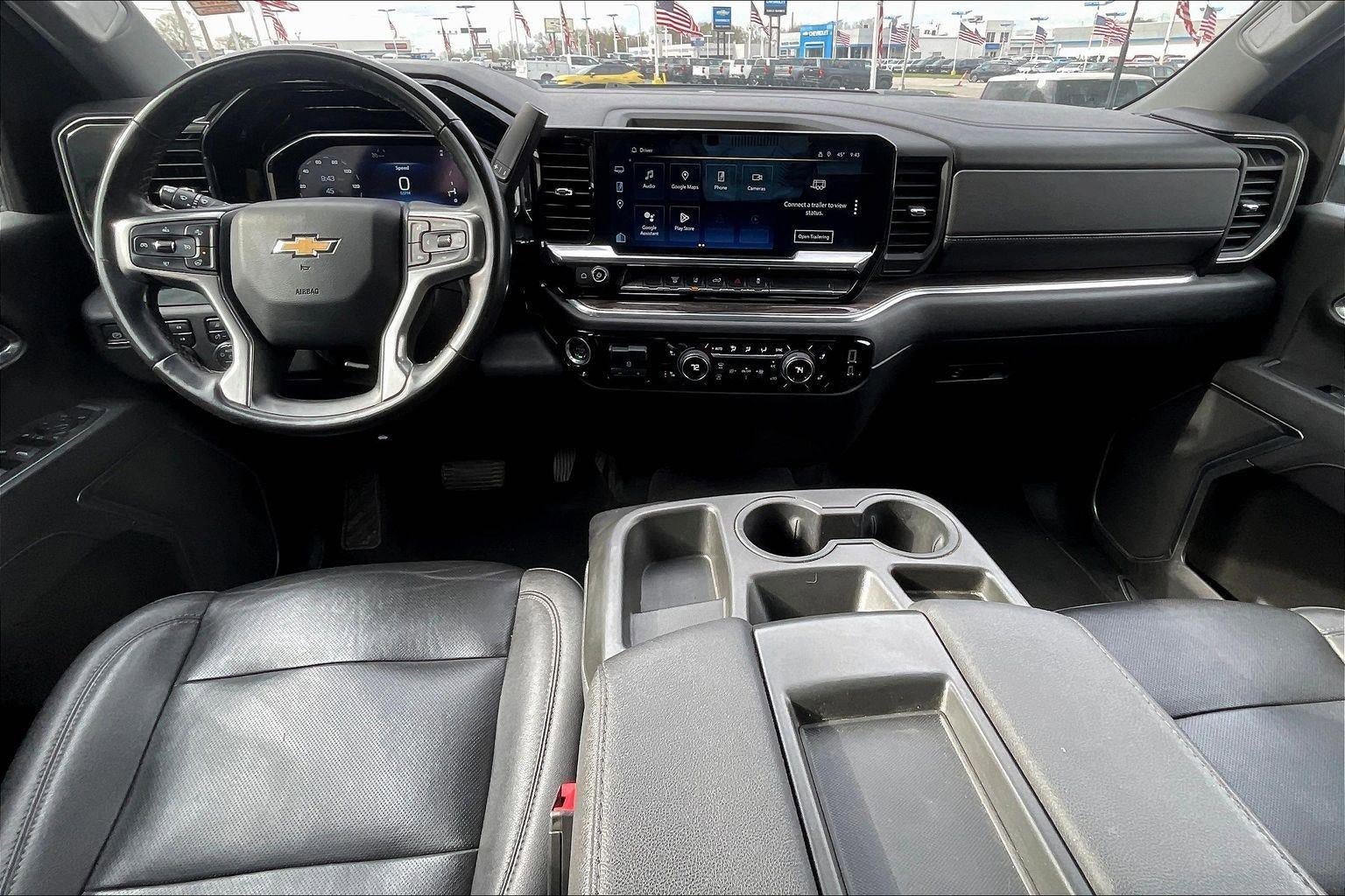 Used 2024 Chevrolet Silverado 2500 LTZ AWD/4WD image 16