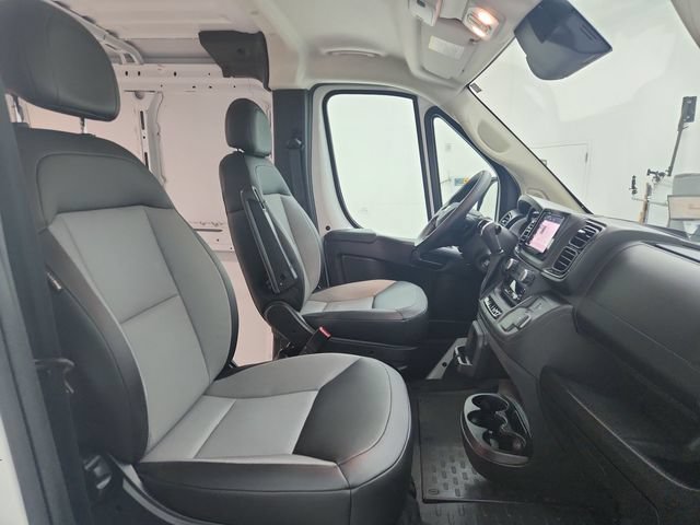 Used 2025 RAM ProMaster 2500 w/ Convenience Group FWD image 37