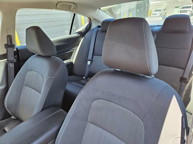 Used 2024 Nissan Altima 2.5 SV FWD image 21