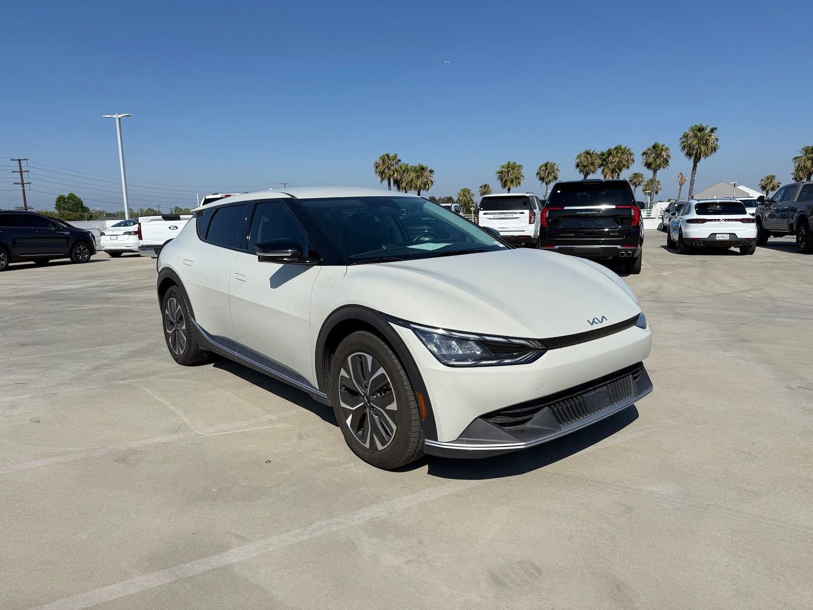 Used 2024 Kia EV6 Light RWD image 4