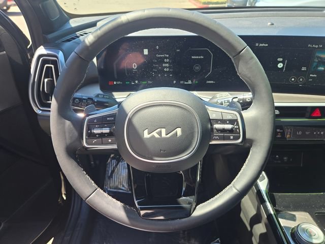 Certified 2025 Kia Sorento SX Prestige AWD/4WD image 24