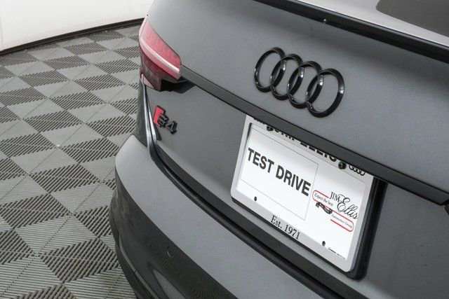 Used 2023 Audi S4 Premium Plus w/ Premium Plus Package image 35