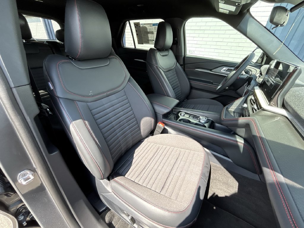 New 2026 Ford Explorer ST-Line RWD image 27