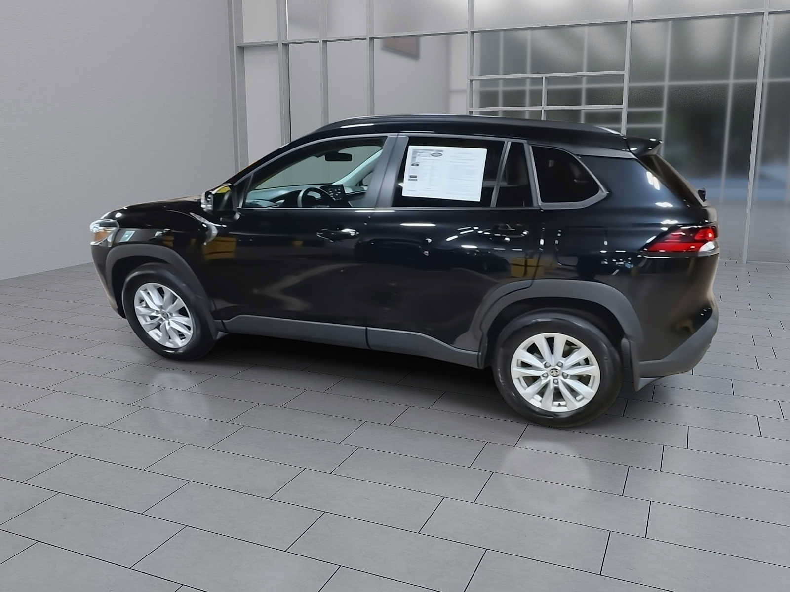 Used 2026 Toyota Corolla Cross LE AWD/4WD image 6