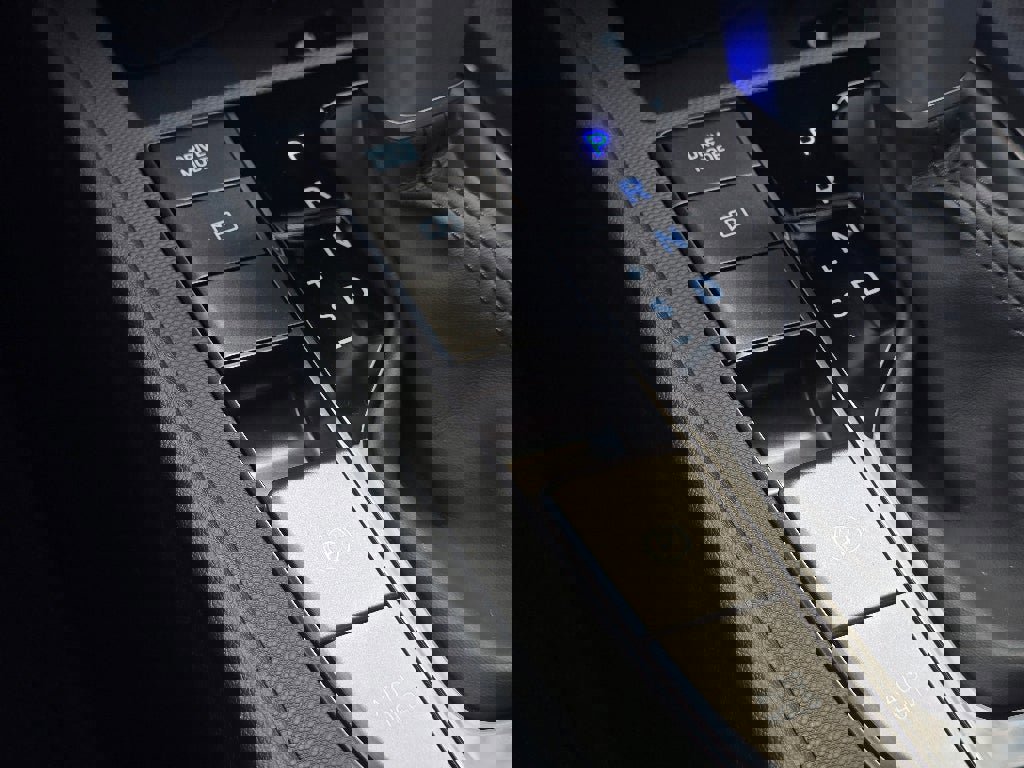 New 2025 Hyundai Elantra SEL image 21