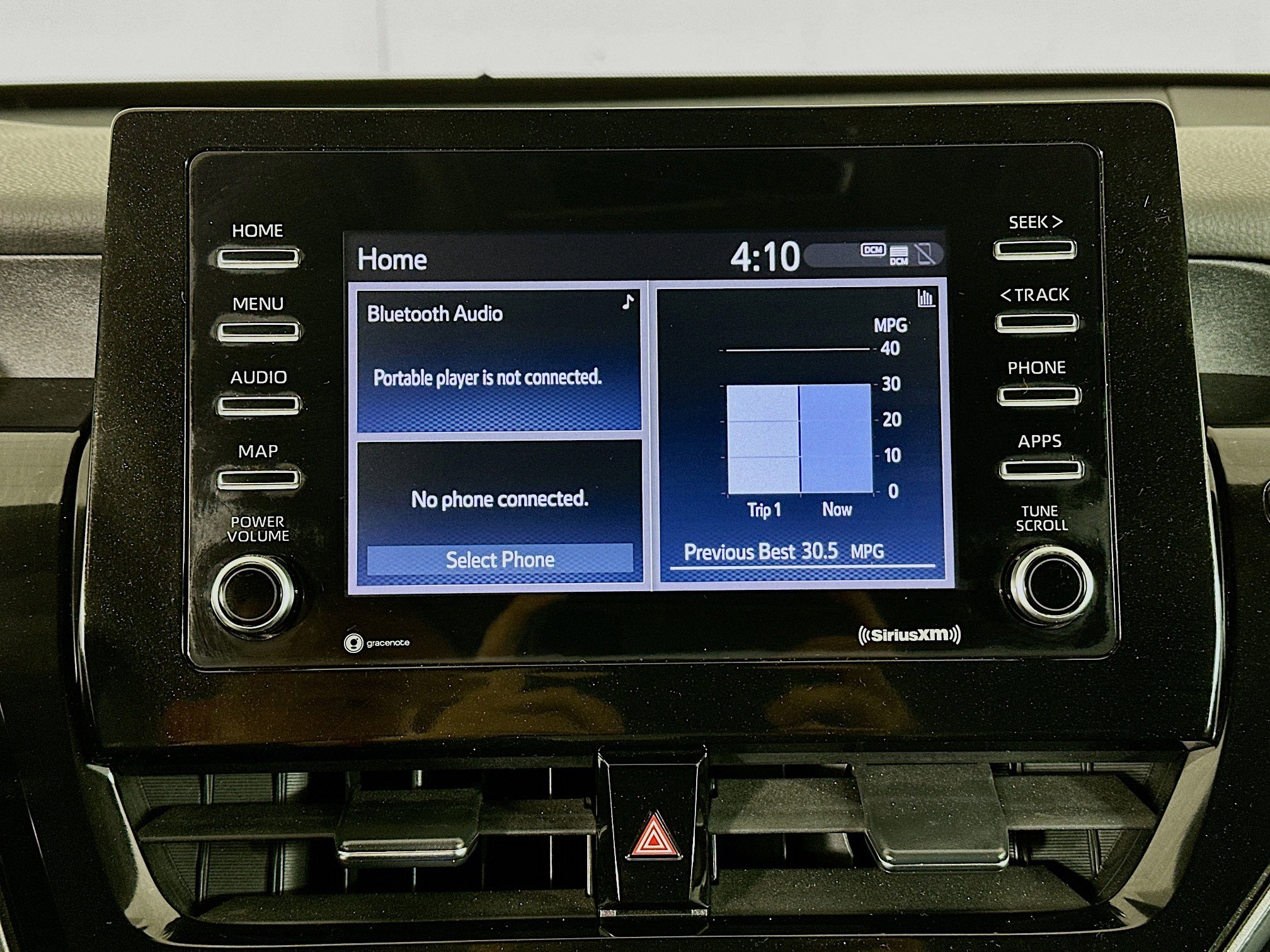 Used 2023 Toyota Camry SE image 19