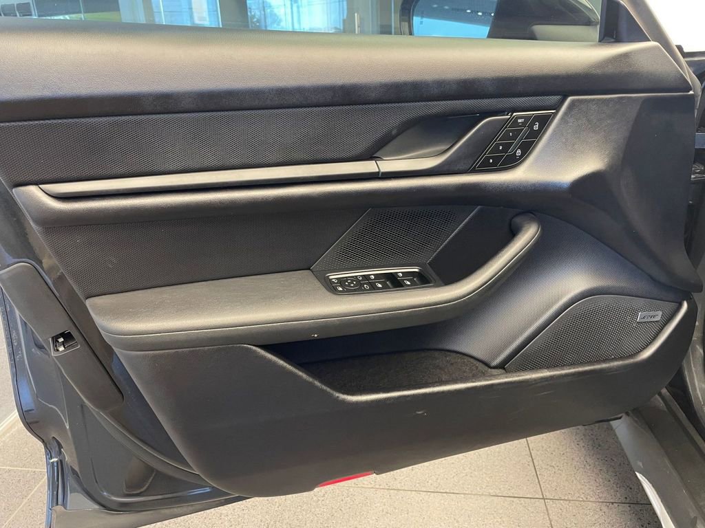 Used 2024 Porsche Taycan 4 Cross Turismo image 23