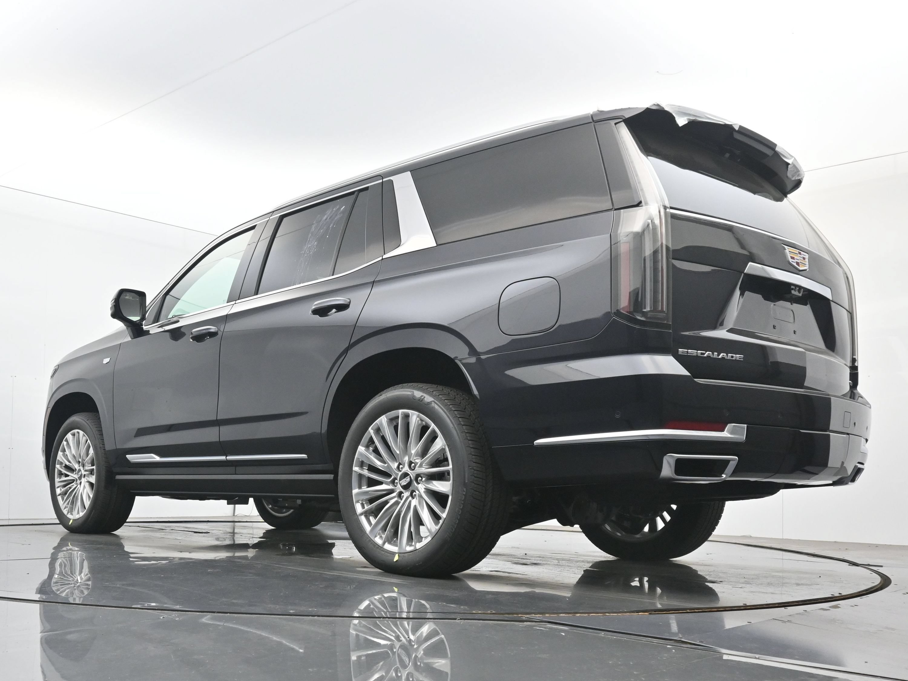 New 2026 Cadillac Escalade Luxury w/ Touring Package AWD/4WD image 17