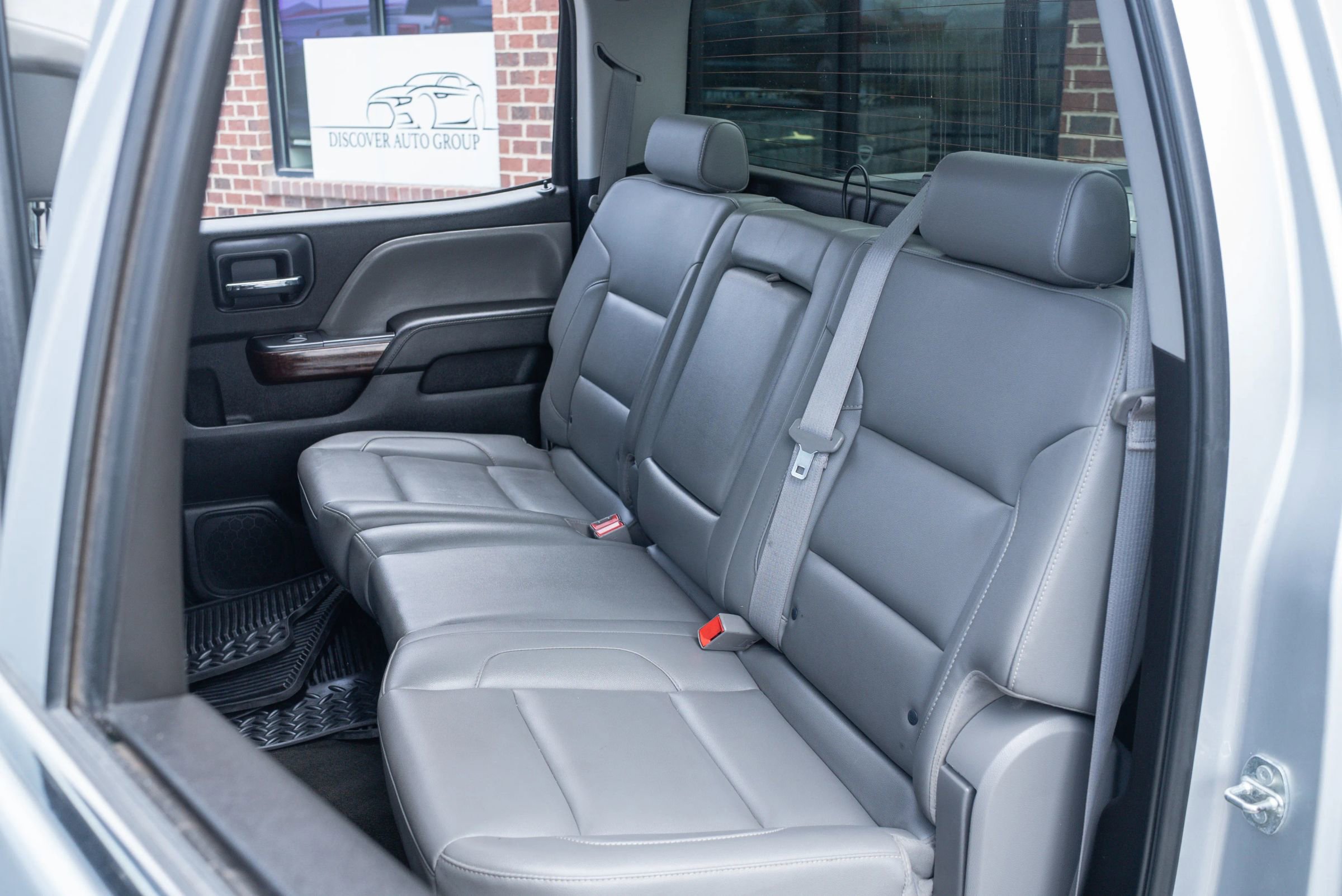 Used 2015 GMC Sierra 2500 SLT w/ Suspension Package, Off-Road AWD/4WD image 17