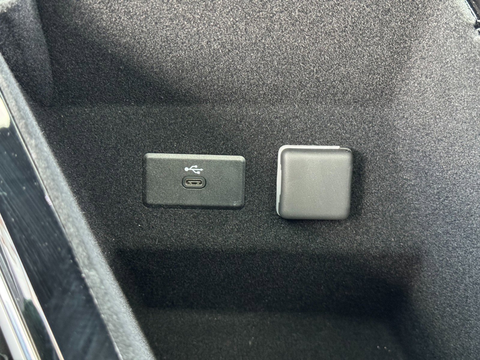 Used 2025 Cadillac Lyriq Luxury image 34