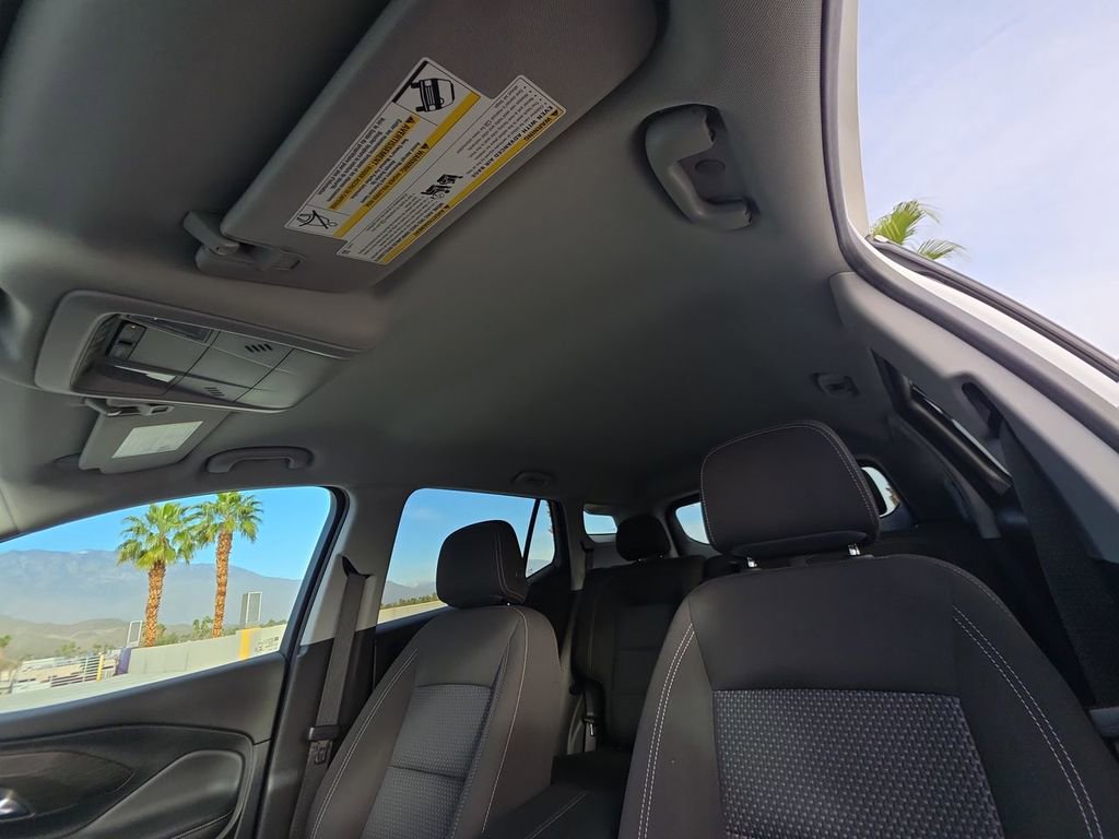 Used 2023 GMC Terrain SLE w/ Driver Convenience Package image 19