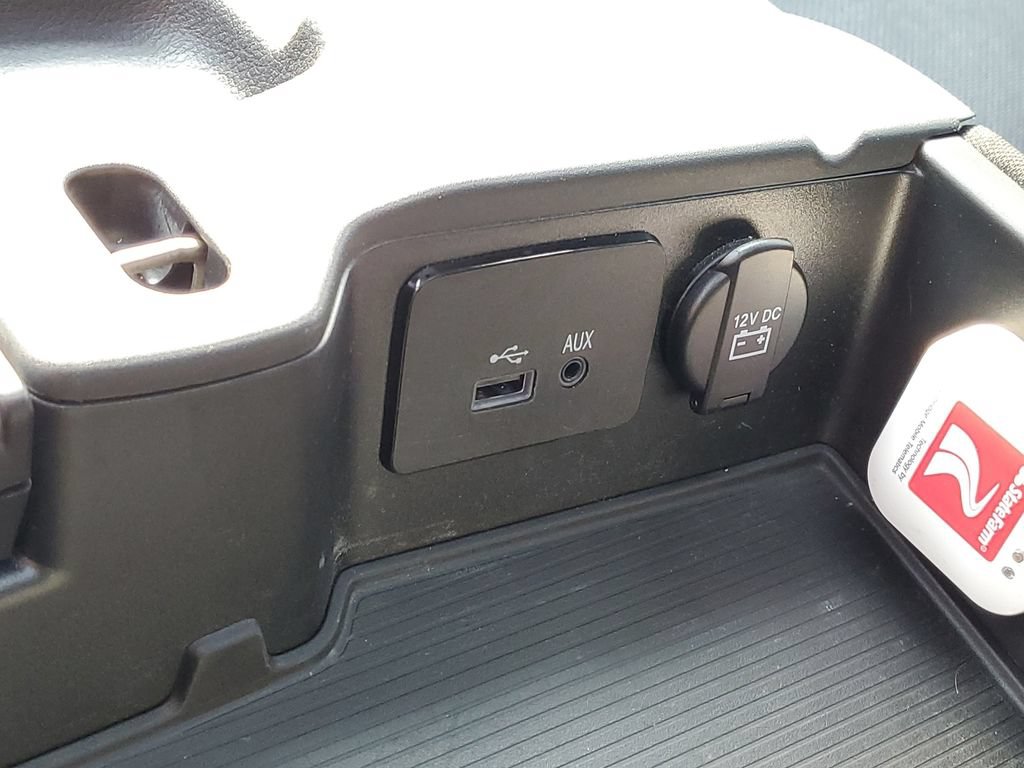 Used 2017 RAM 1500 Laramie AWD/4WD image 32