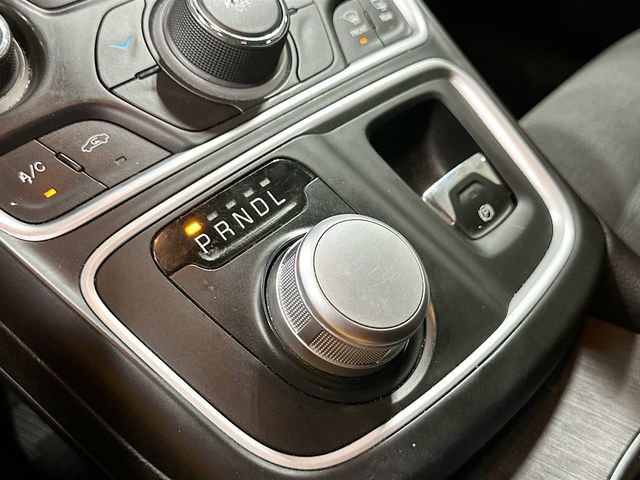 Used 2016 Chrysler 200 LX image 17