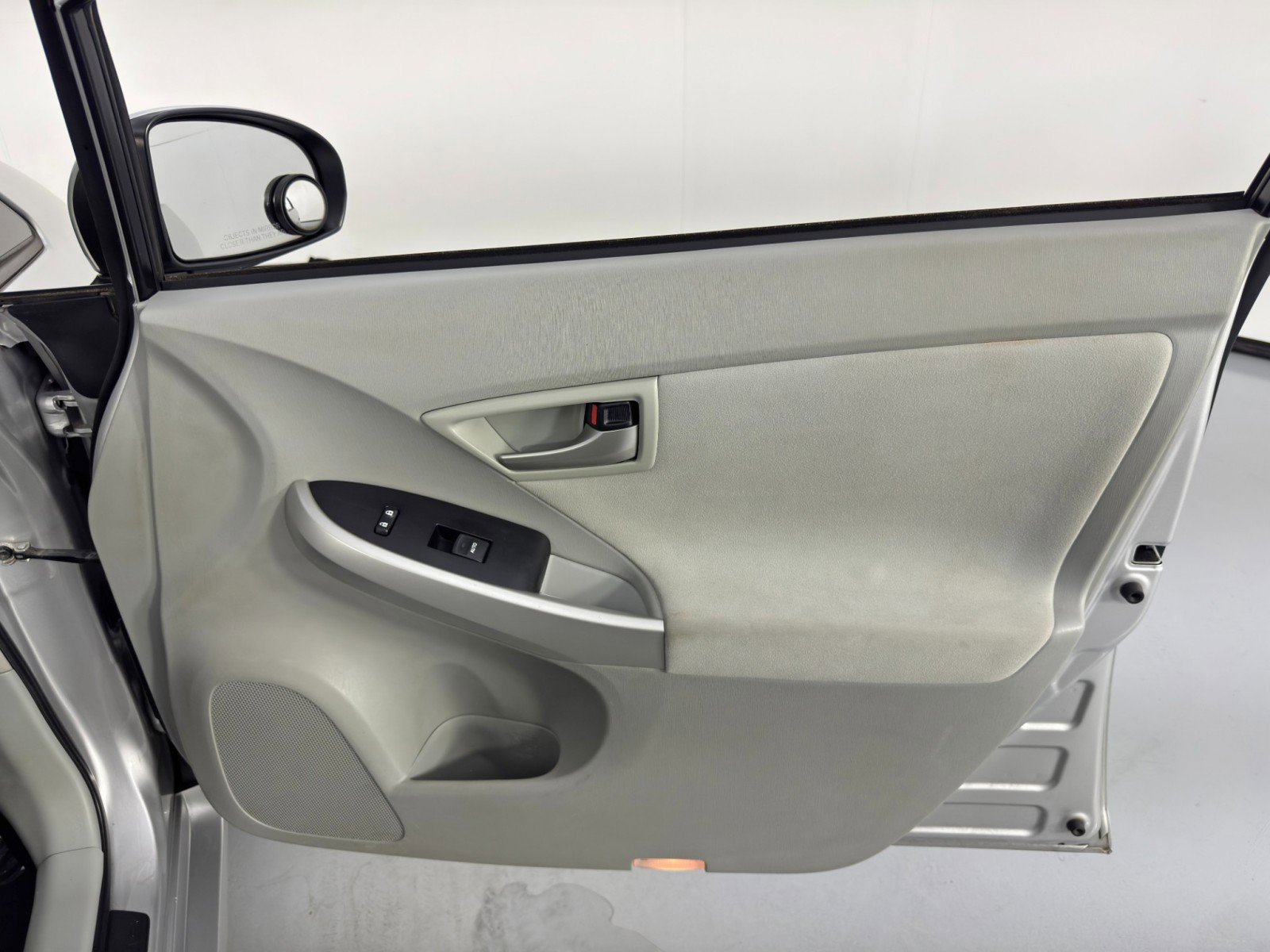 Used 2015 Toyota Prius Two image 36