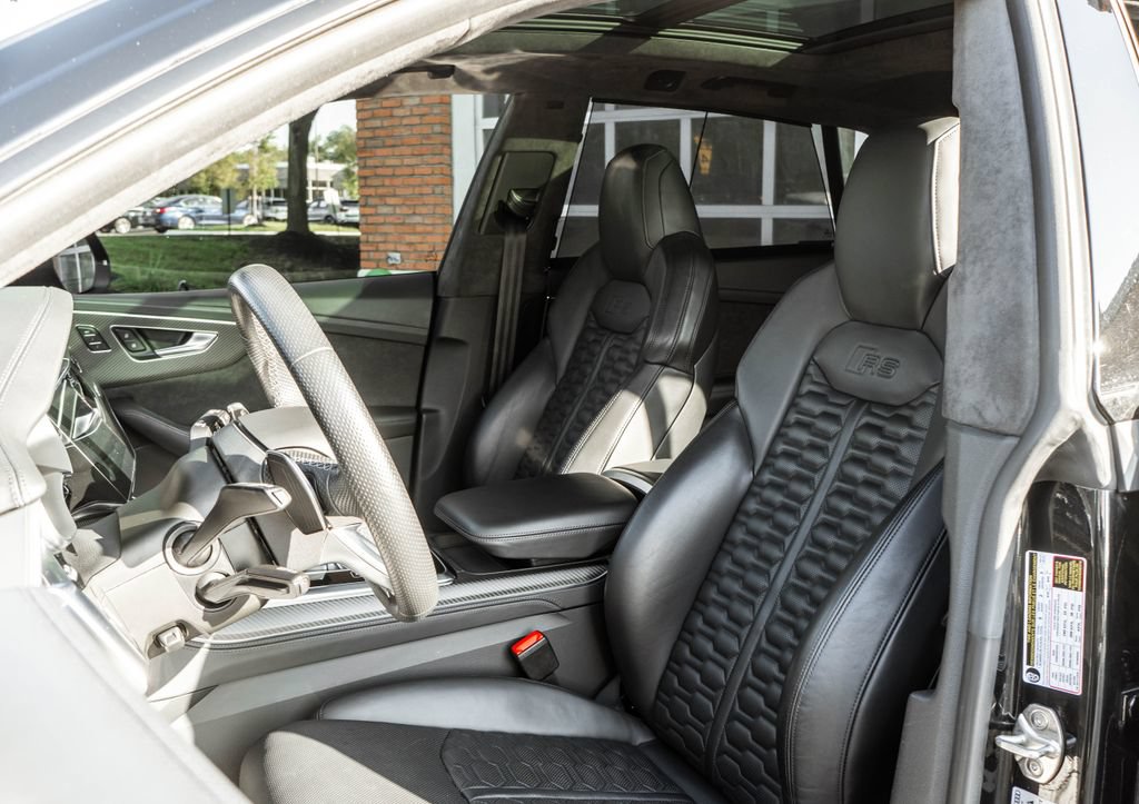 Used 2022 Audi RS Q8 AWD/4WD image 6