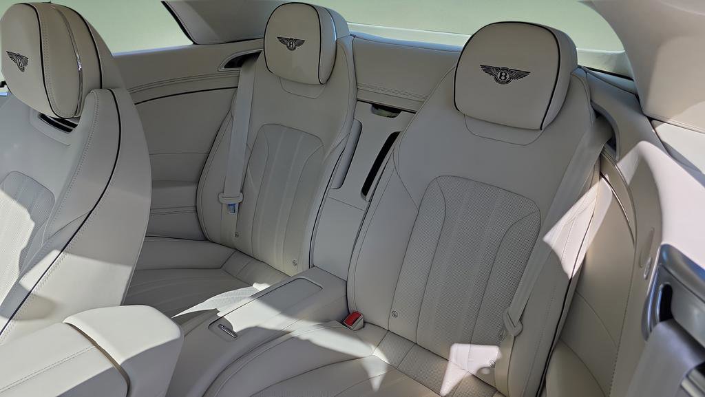New 2025 Bentley Continental GTC image 40