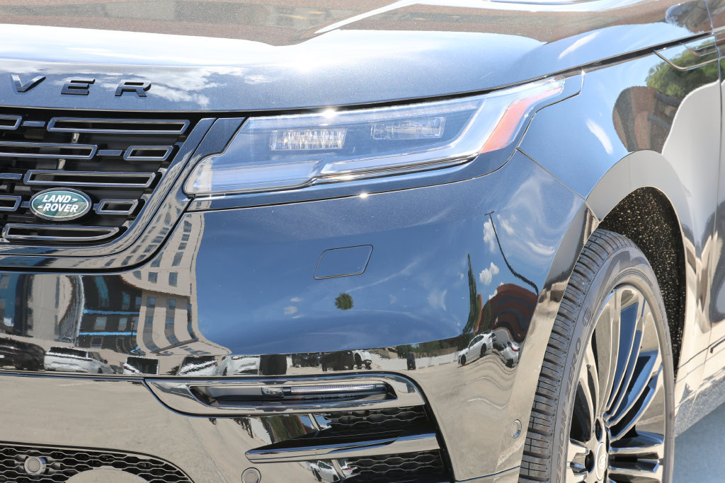 New 2026 Land Rover Range Rover Velar Belgravia AWD/4WD image 6