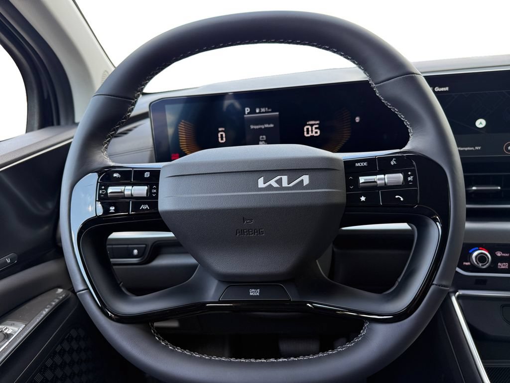 New 2027 Kia Carnival EX FWD image 12