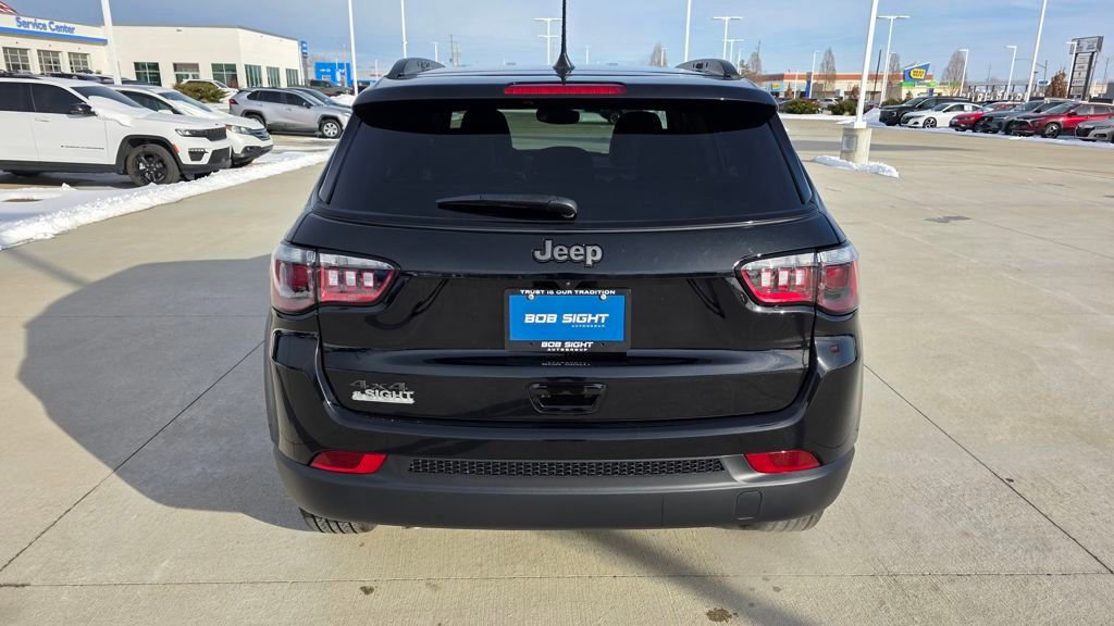 New 2026 Jeep Compass Latitude image 4