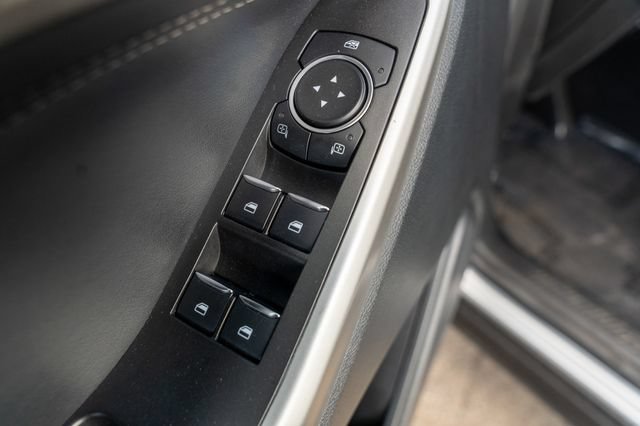 Used 2023 Ford Explorer XLT w/ Equipment Group 202A RWD image 25