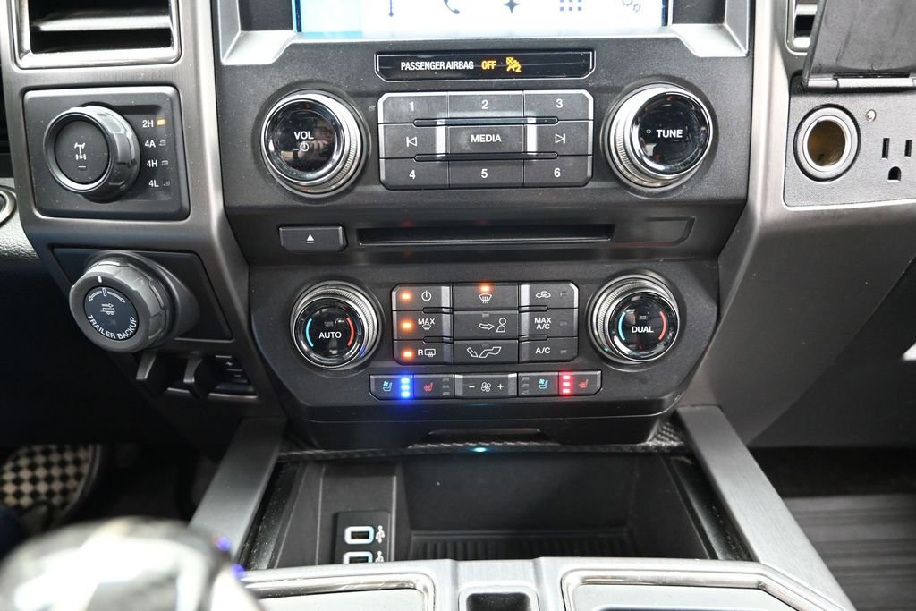 Used 2018 Ford F150 Raptor w/ Equipment Group 802A Luxury AWD/4WD image 41