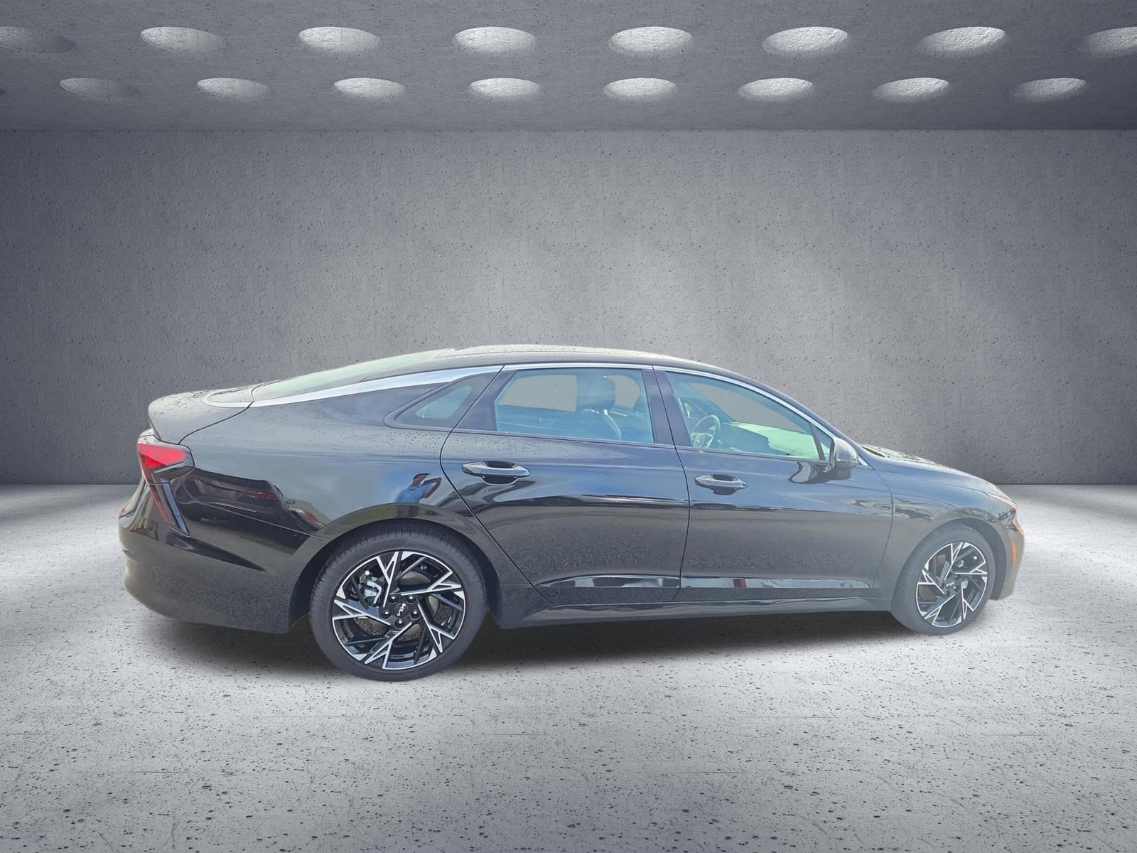 Used 2025 Kia K5 GT-Line AWD/4WD image 17