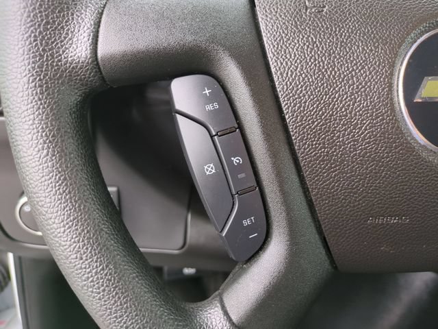 Used 2025 Chevrolet Express 2500 w/ Driver Convenience Package RWD image 12