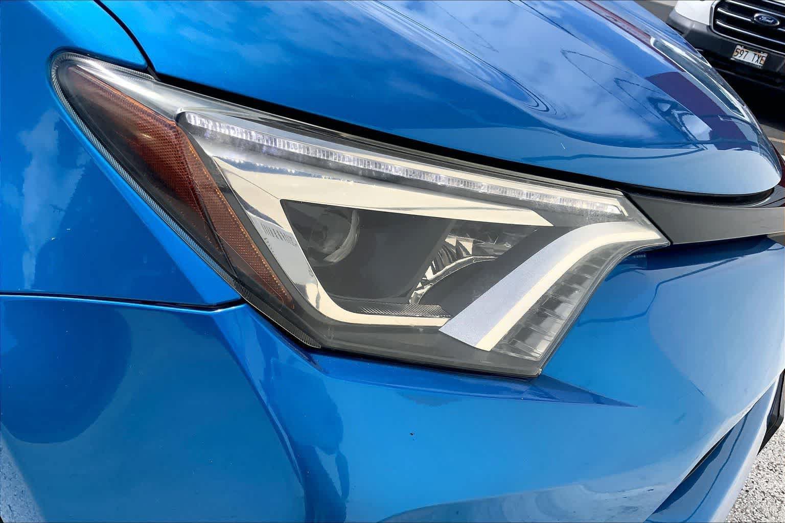 Used 2016 Toyota RAV4 SE FWD image 31
