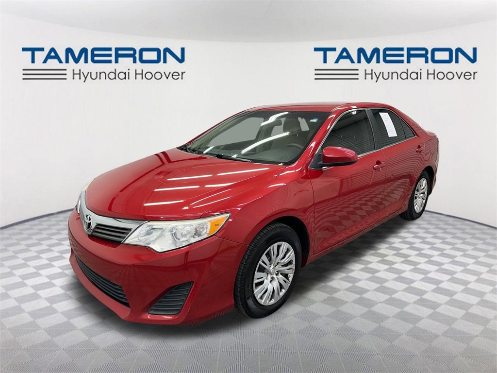 Used 2014 Toyota Camry L image 1
