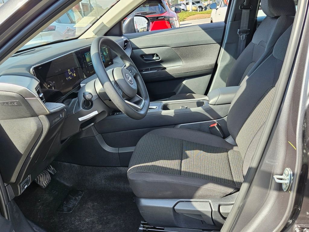 New 2026 Nissan Kicks S image 3