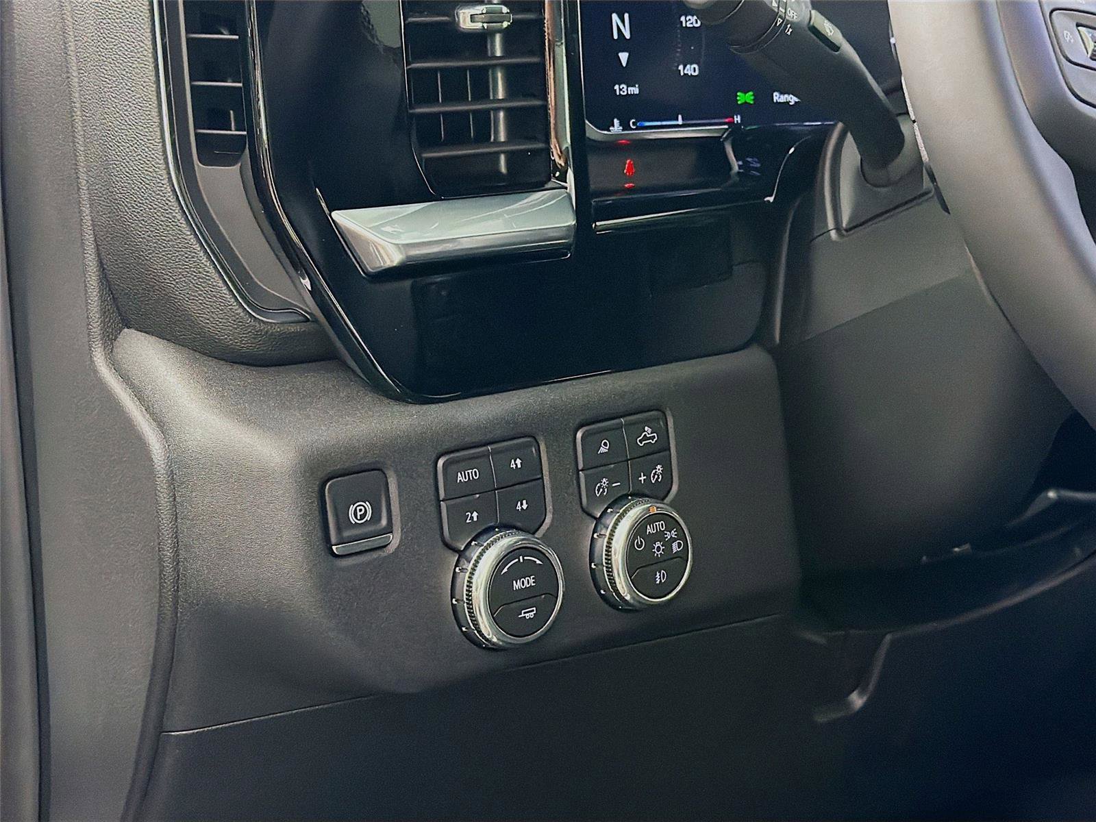 New 2026 GMC Sierra 1500 Elevation image 10