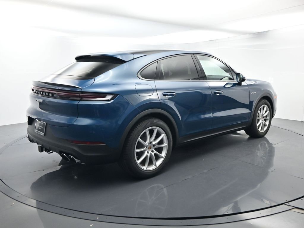 Certified 2025 Porsche Cayenne E-Hybrid Coupe AWD/4WD image 15