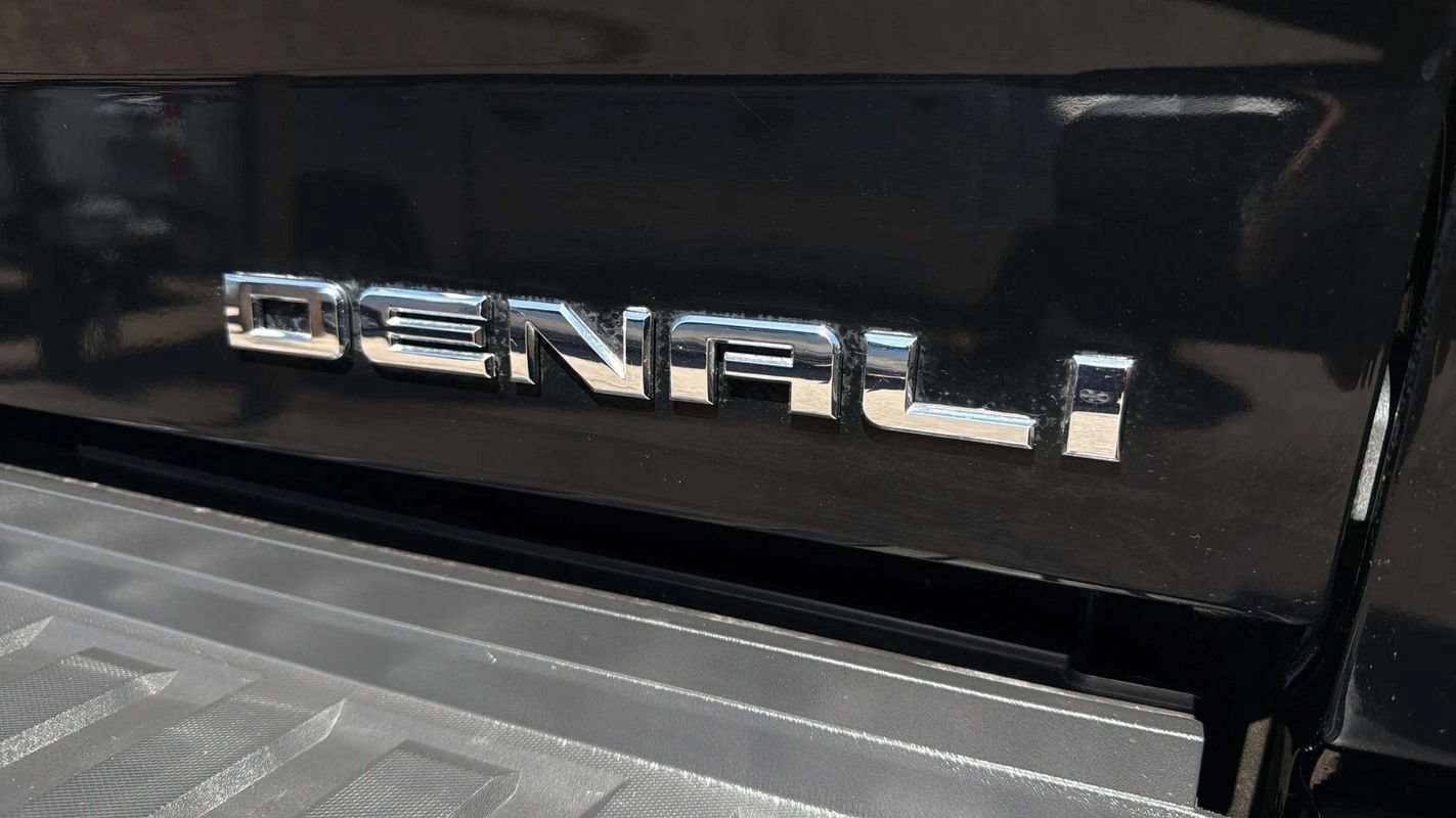 Used 2017 GMC Sierra 2500 Denali AWD/4WD image 21