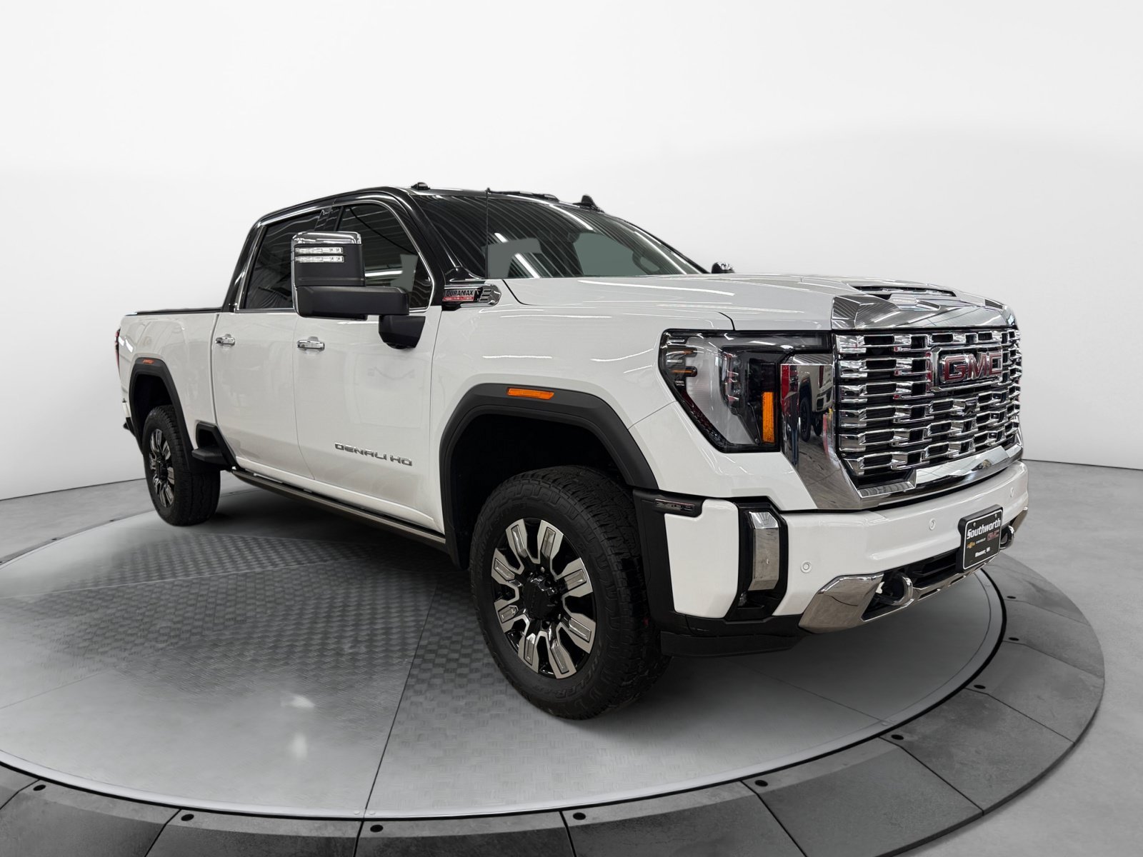 Used 2024 GMC Sierra 2500 Denali w/ Denali Reserve Package AWD/4WD image 4