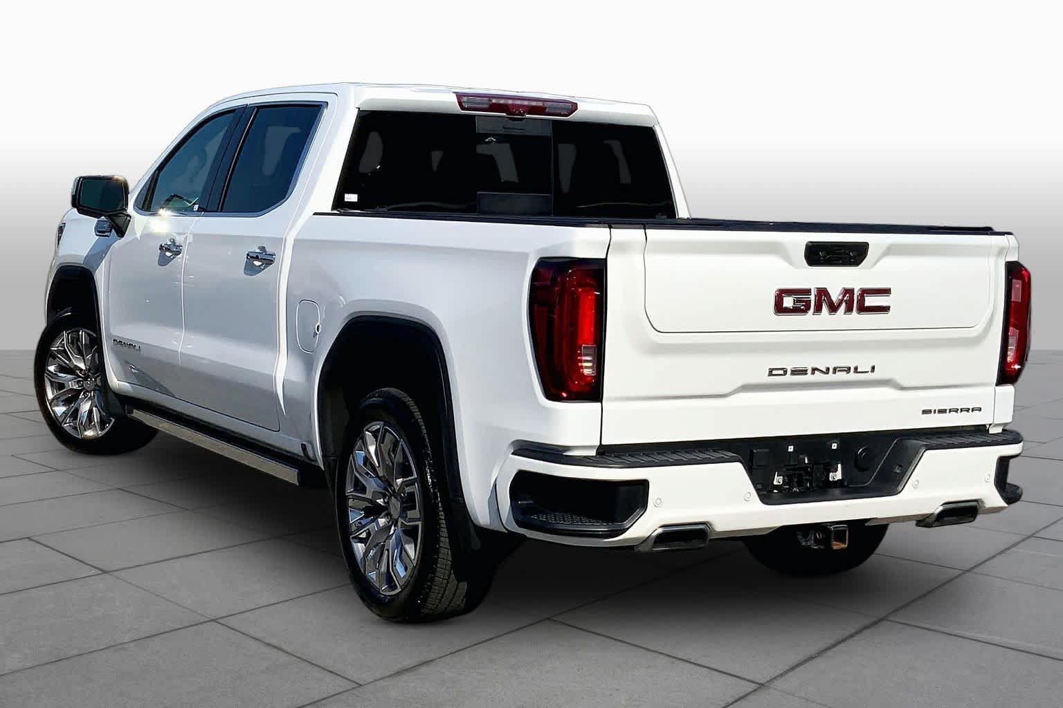 Used 2024 GMC Sierra 1500 Denali w/ Denali Reserve Package AWD/4WD image 12