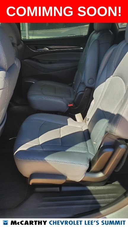 Used 2024 Buick Enclave Premium AWD/4WD image 7