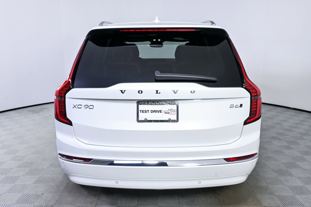 Certified 2025 Volvo XC90 B6 Core w/ Climate Package image 30