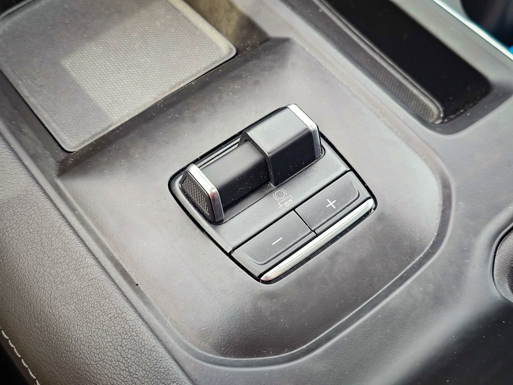 Certified 2024 GMC Sierra 2500 Denali w/ Denali Reserve Package image 32