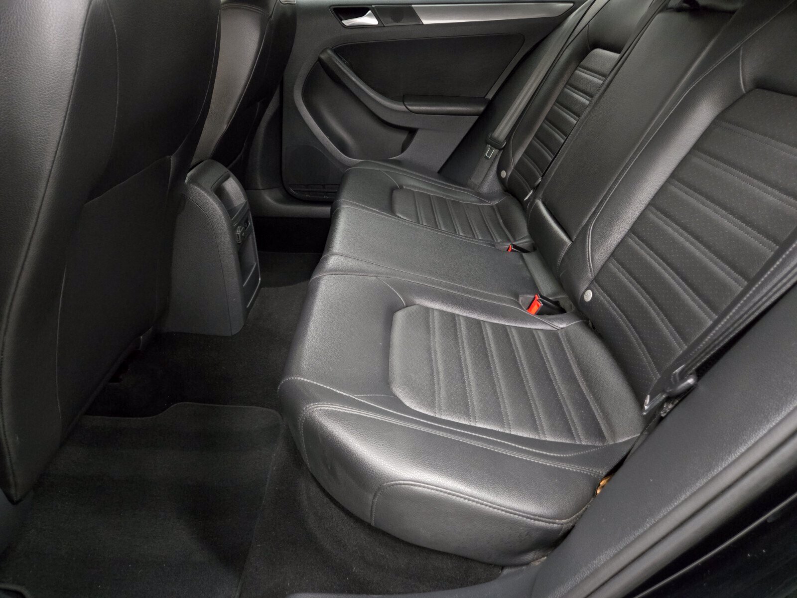 Used 2013 Volkswagen Jetta SEL FWD image 9