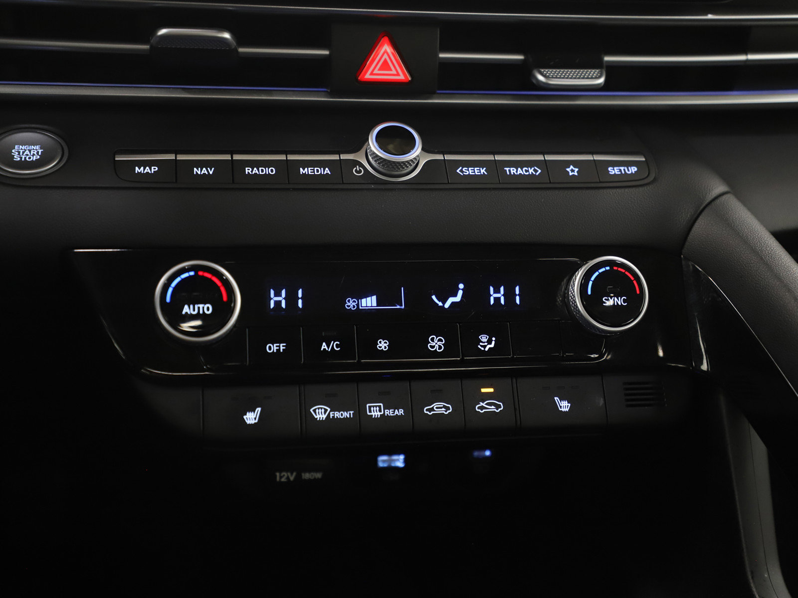 Used 2024 Hyundai Elantra Limited FWD image 21