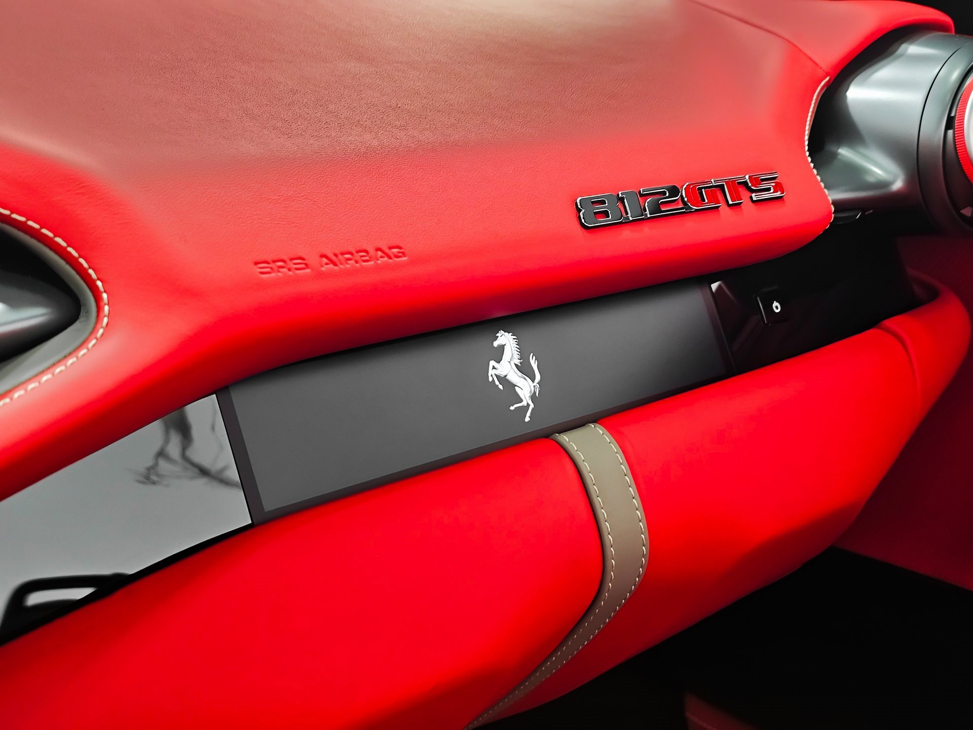 Used 2022 Ferrari 812 GTS image 42