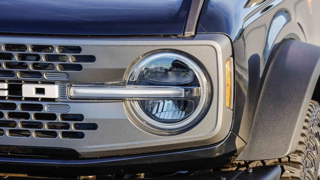 Used 2024 Ford Bronco Badlands AWD/4WD image 5