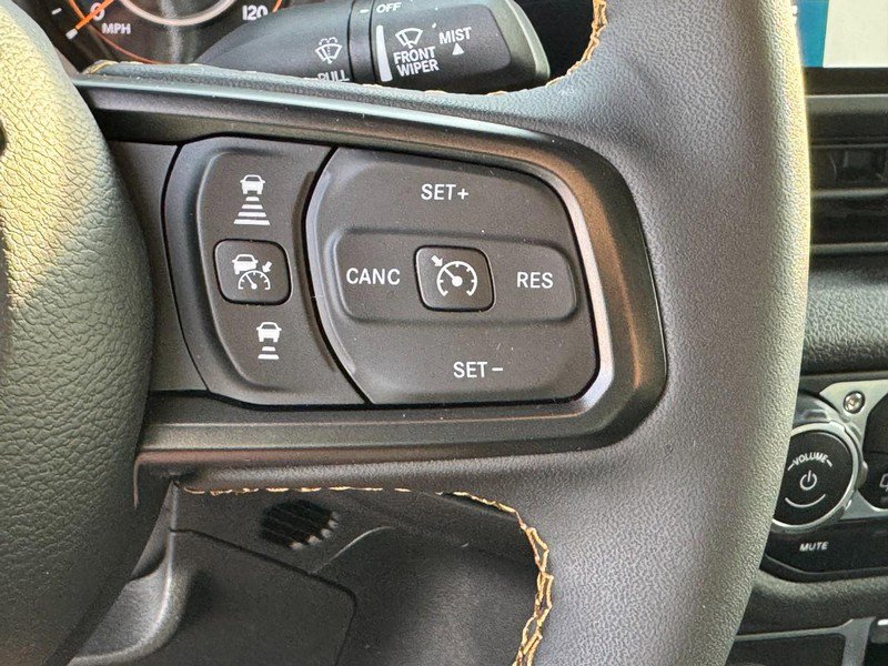 Used 2024 Jeep Gladiator Sport image 19