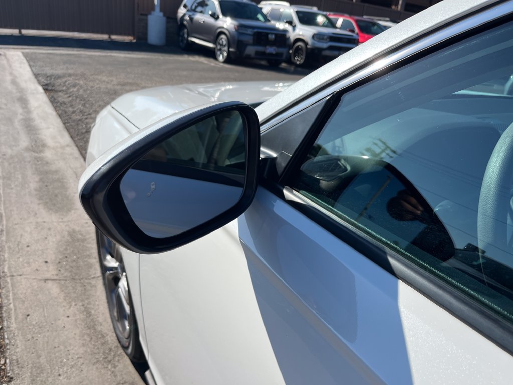 Certified 2024 Honda Accord EX image 40