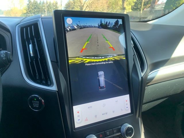 Used 2022 Ford Edge SEL image 17