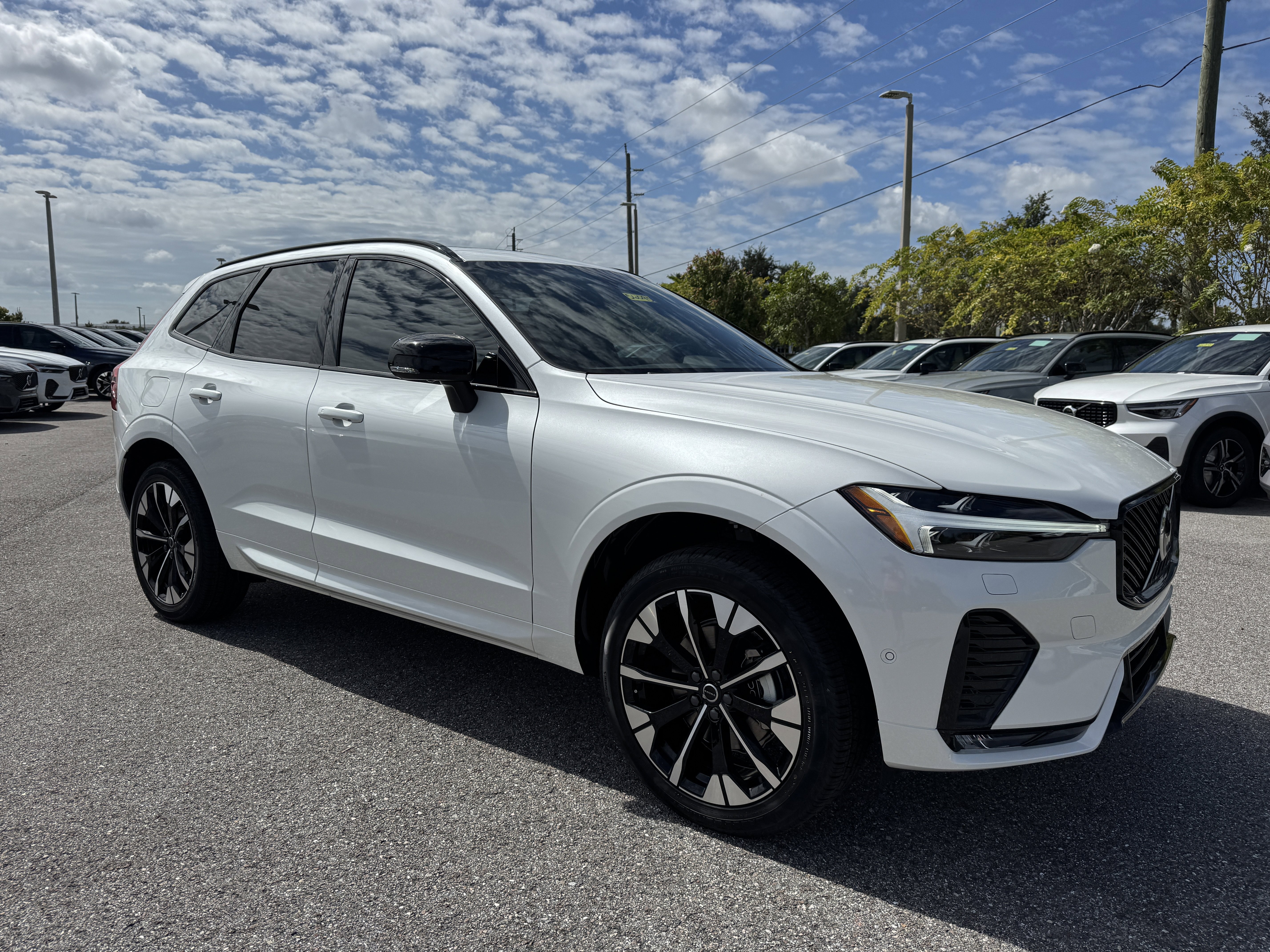 New 2026 Volvo XC60 B5 Plus w/ Protection Package Premier video 1