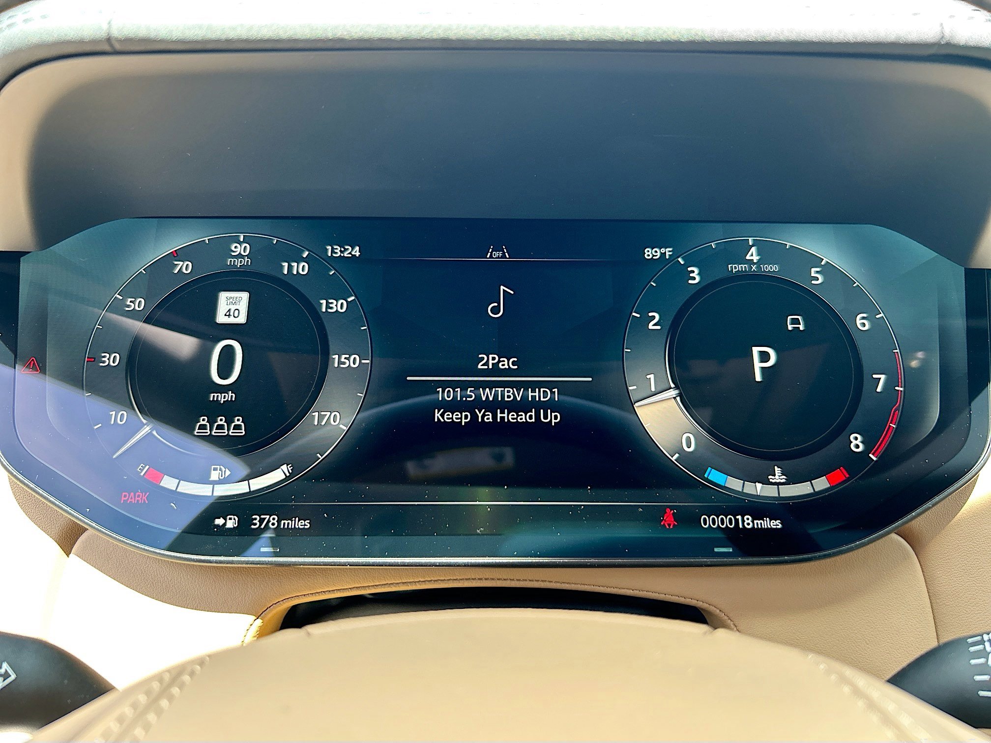 New 2025 Land Rover Range Rover SE image 32