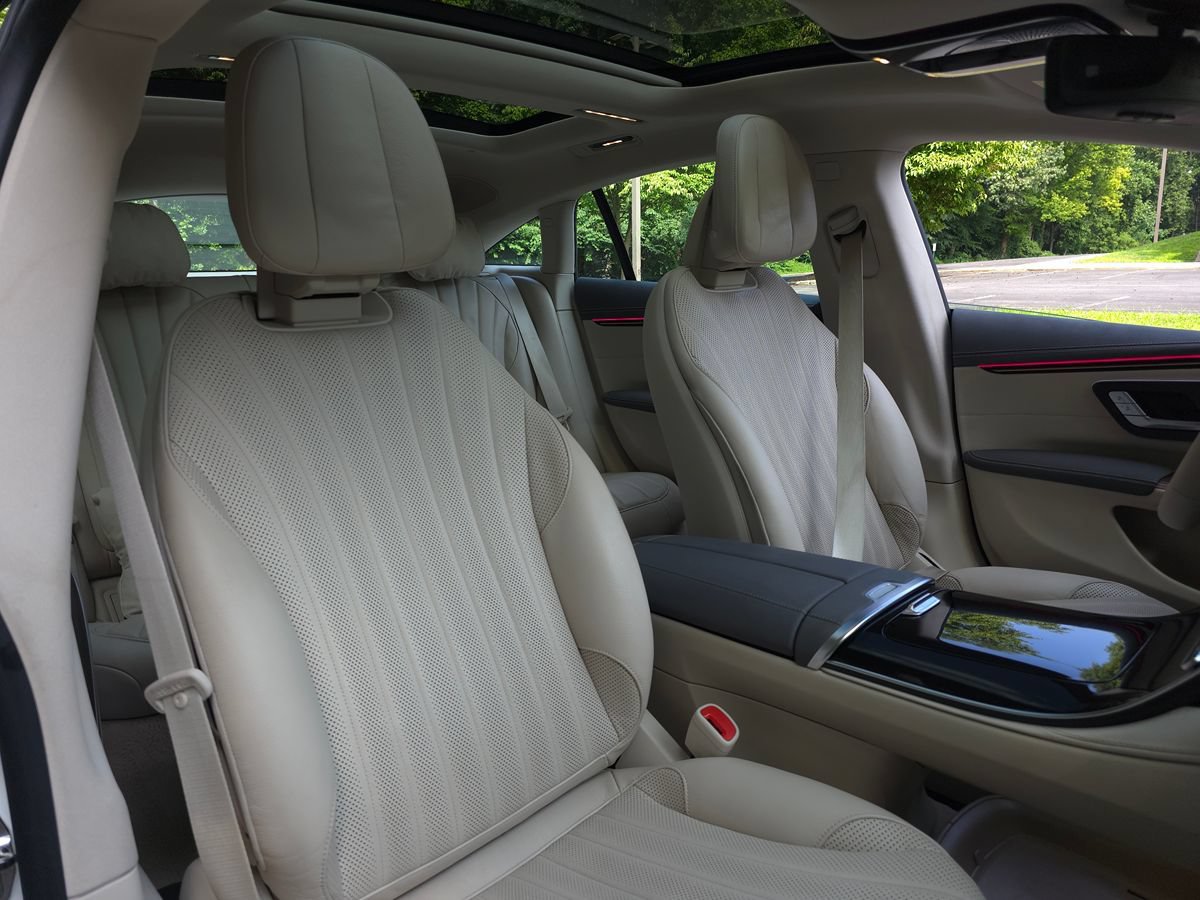 Used 2023 Mercedes-Benz EQS 450+ Sedan image 20