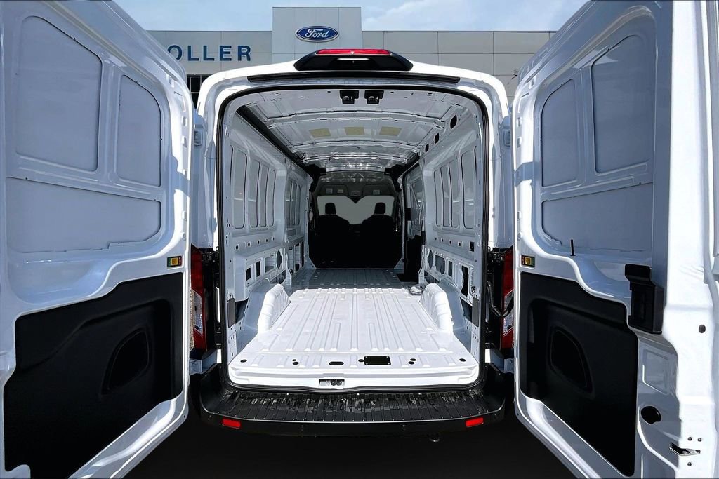 New 2026 Ford Transit 250 148 Medium Roof RWD image 26
