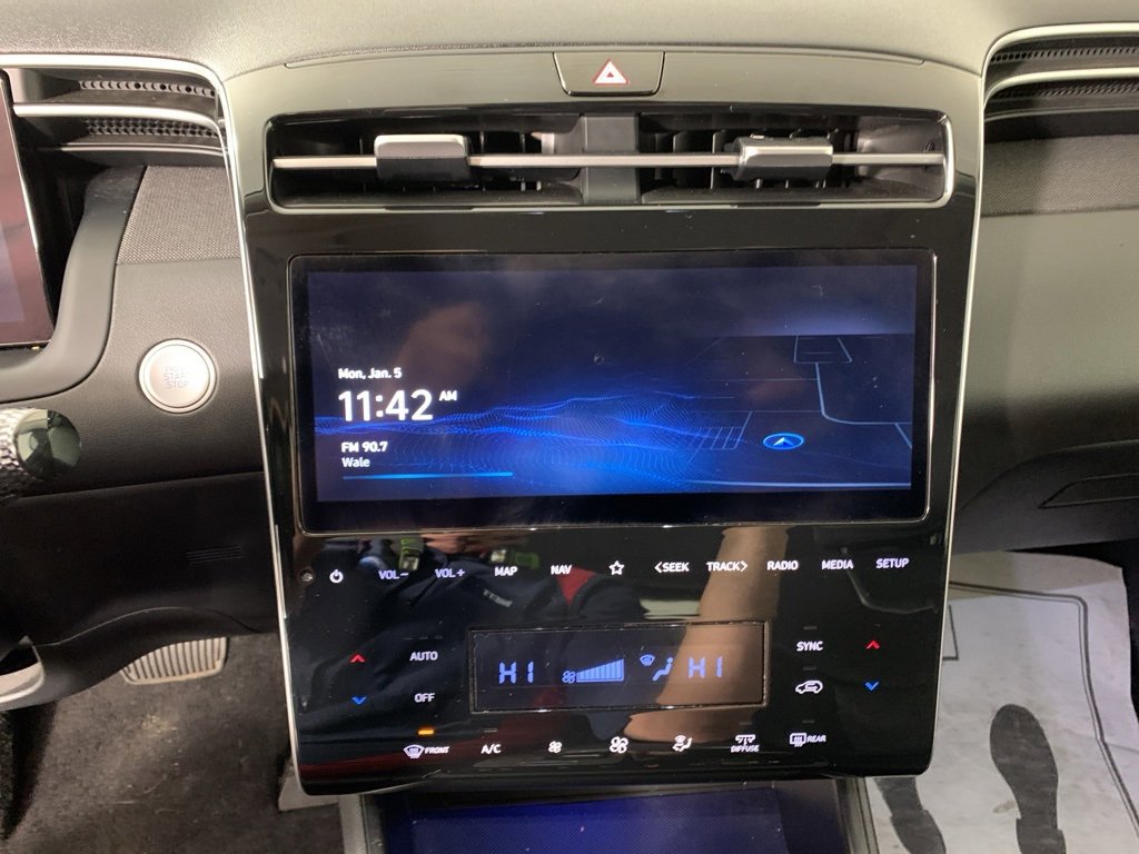 Used 2022 Hyundai Tucson Limited image 25